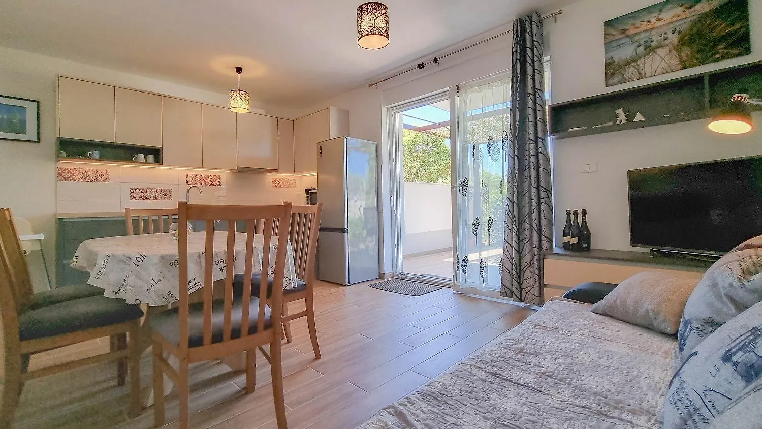 Strandnahes Apartment Mit Meerblick, Mediterranem Garten, Liegen, Waschmaschine Umag Kroatië