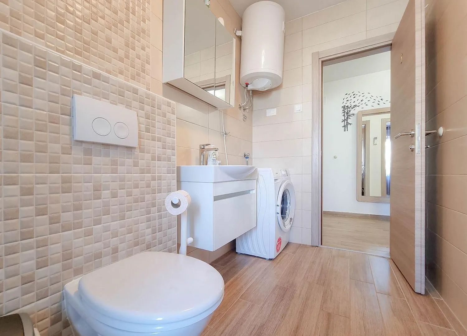 Strandnahes Apartment Mit Meerblick, Mediterranem Garten, Liegen, Waschmaschine Umag 0*,  Croatia