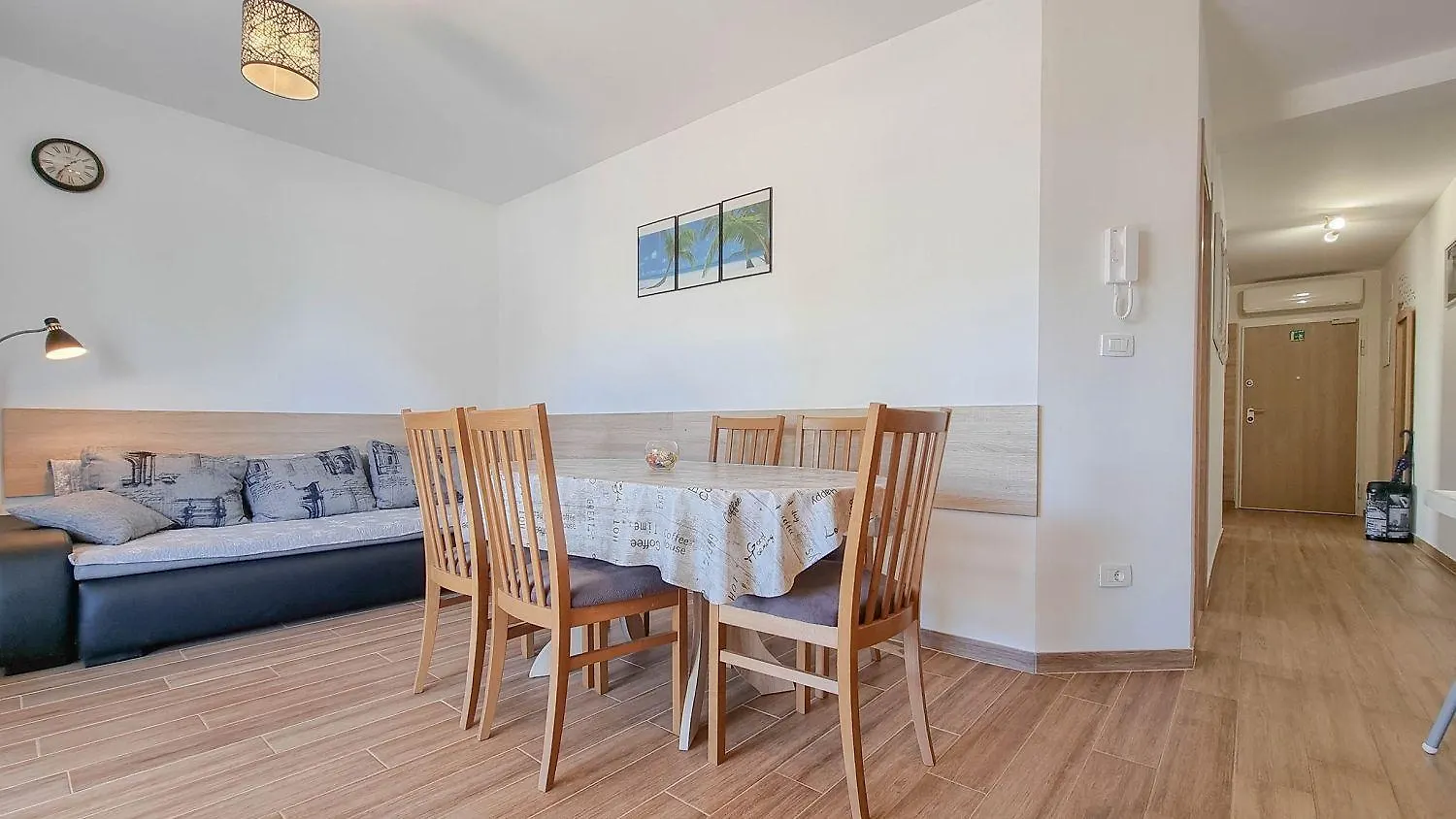 Strandnahes Apartment Mit Meerblick, Mediterranem Garten, Liegen, Waschmaschine Umag