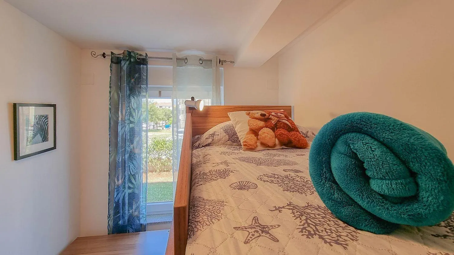Strandnahes Apartment Mit Meerblick, Mediterranem Garten, Liegen, Waschmaschine Umag